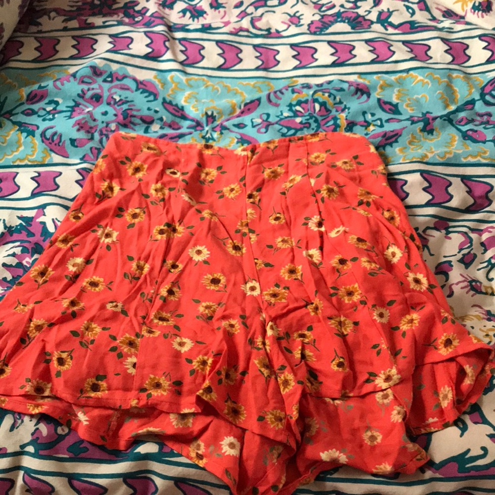 Flowy shorts Kimchi blue